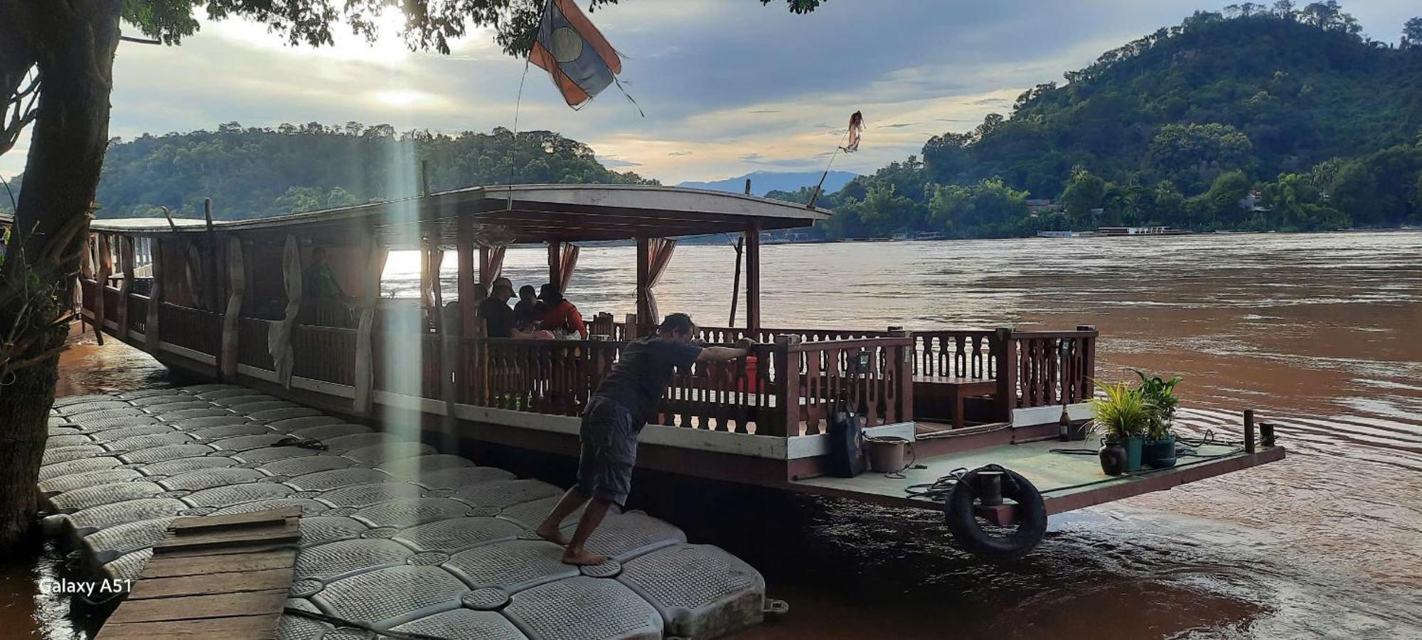 Aurora Backpackers Hostel Luang Prabang Eksteriør billede